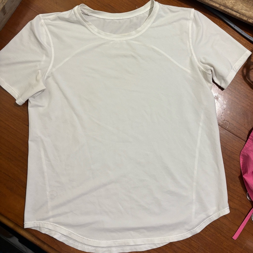 Lululemon workout tee